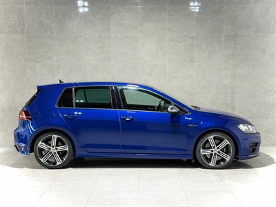 2015 Volkswagen Golf - Thumbnail