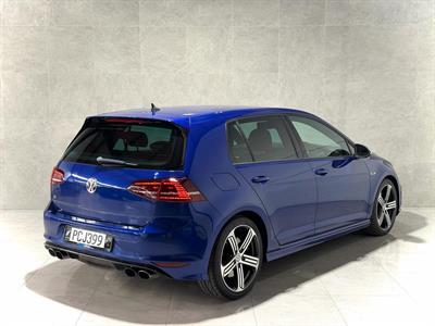 2015 Volkswagen Golf - Thumbnail