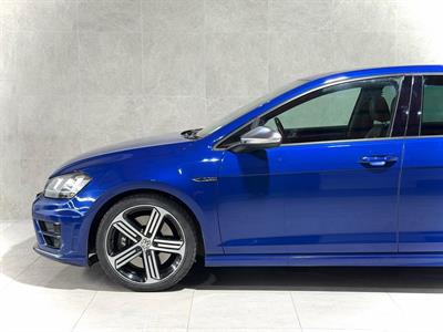 2015 Volkswagen Golf - Thumbnail