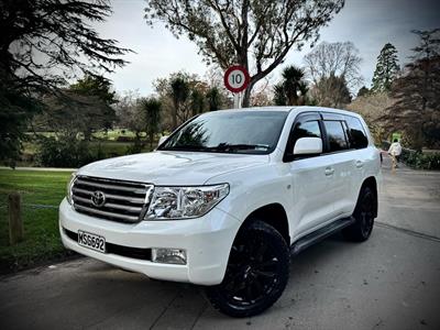 2011 Toyota Land Cruiser - Thumbnail