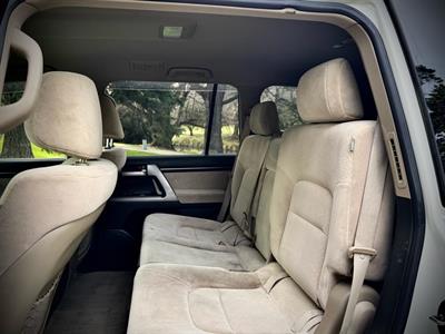 2011 Toyota Land Cruiser - Thumbnail