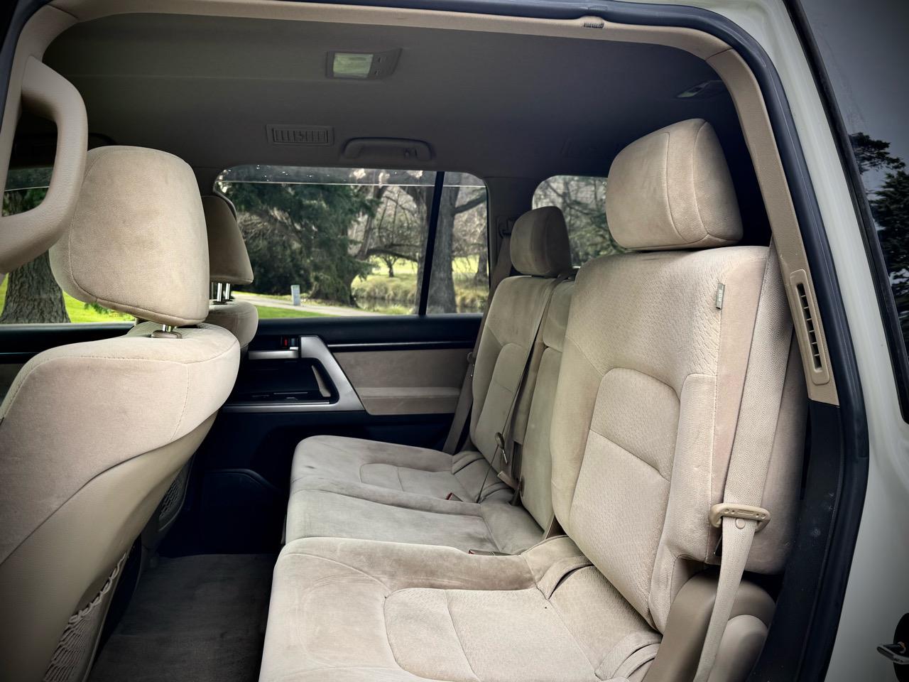 2011 Toyota Land Cruiser