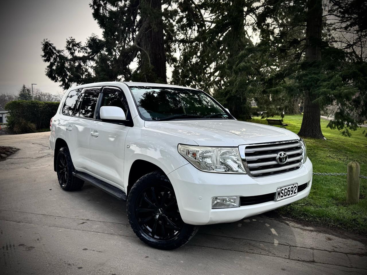 2011 Toyota Land Cruiser