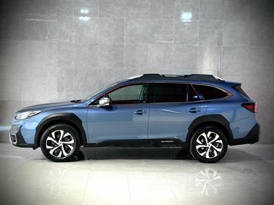 2023 Subaru Outback - Thumbnail