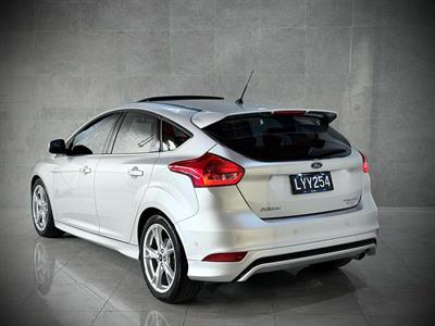 2019 Ford Focus - Thumbnail