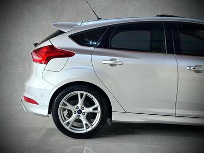 2019 Ford Focus - Thumbnail