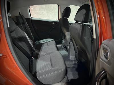 2019 Peugeot 208 - Thumbnail
