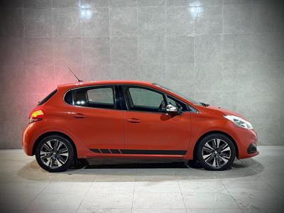 2019 Peugeot 208 - Thumbnail