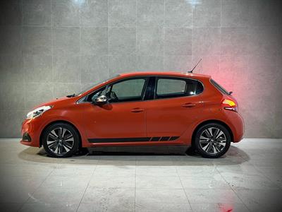 2019 Peugeot 208 - Thumbnail