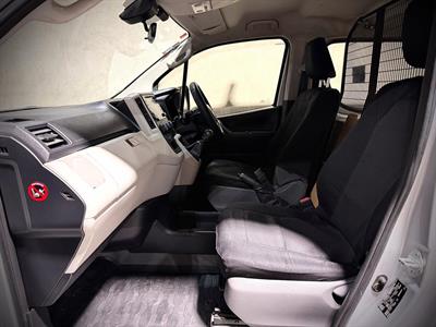 2019 Toyota Hiace - Thumbnail