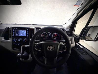 2019 Toyota Hiace - Thumbnail