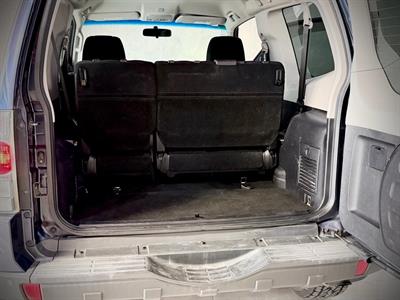 2006 Mitsubishi Pajero - Thumbnail