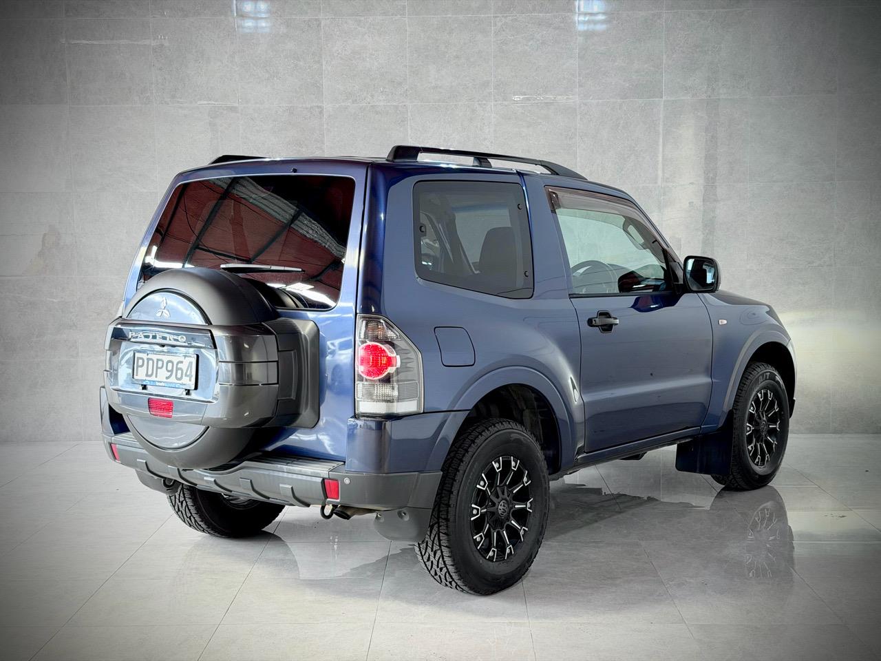 2006 Mitsubishi Pajero