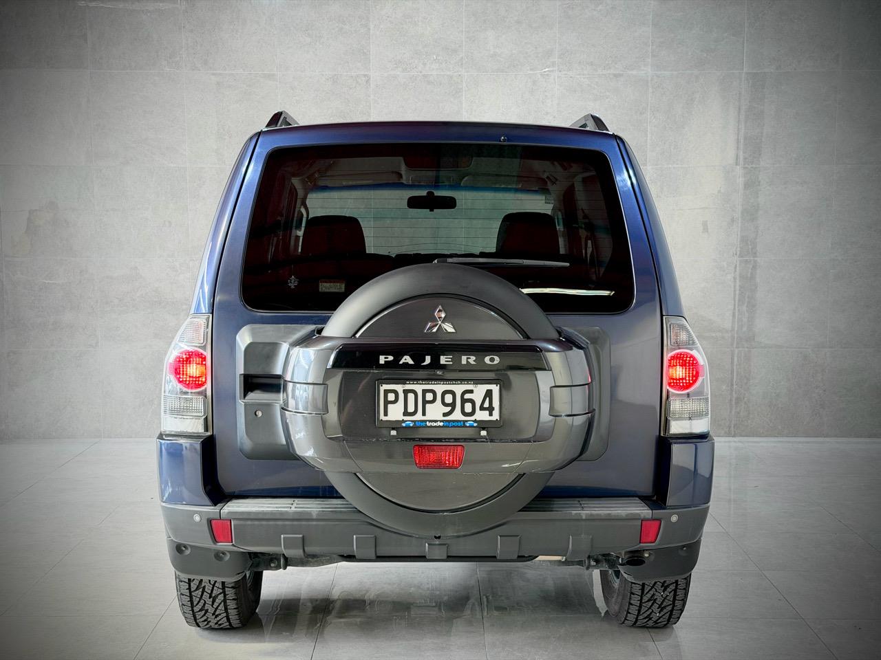2006 Mitsubishi Pajero
