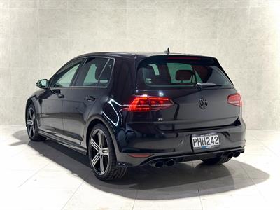 2014 Volkswagen Golf - Thumbnail