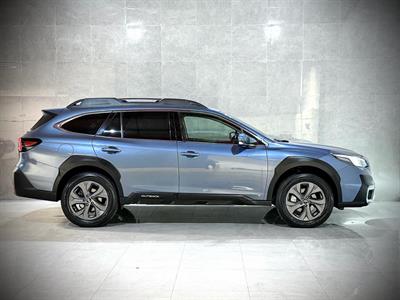 2022 Subaru Outback - Thumbnail