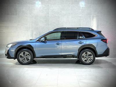 2022 Subaru Outback - Thumbnail