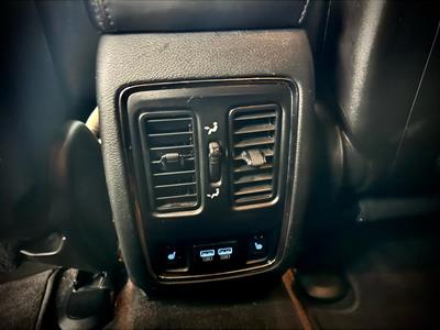 2018 Jeep Grand Cherokee - Thumbnail