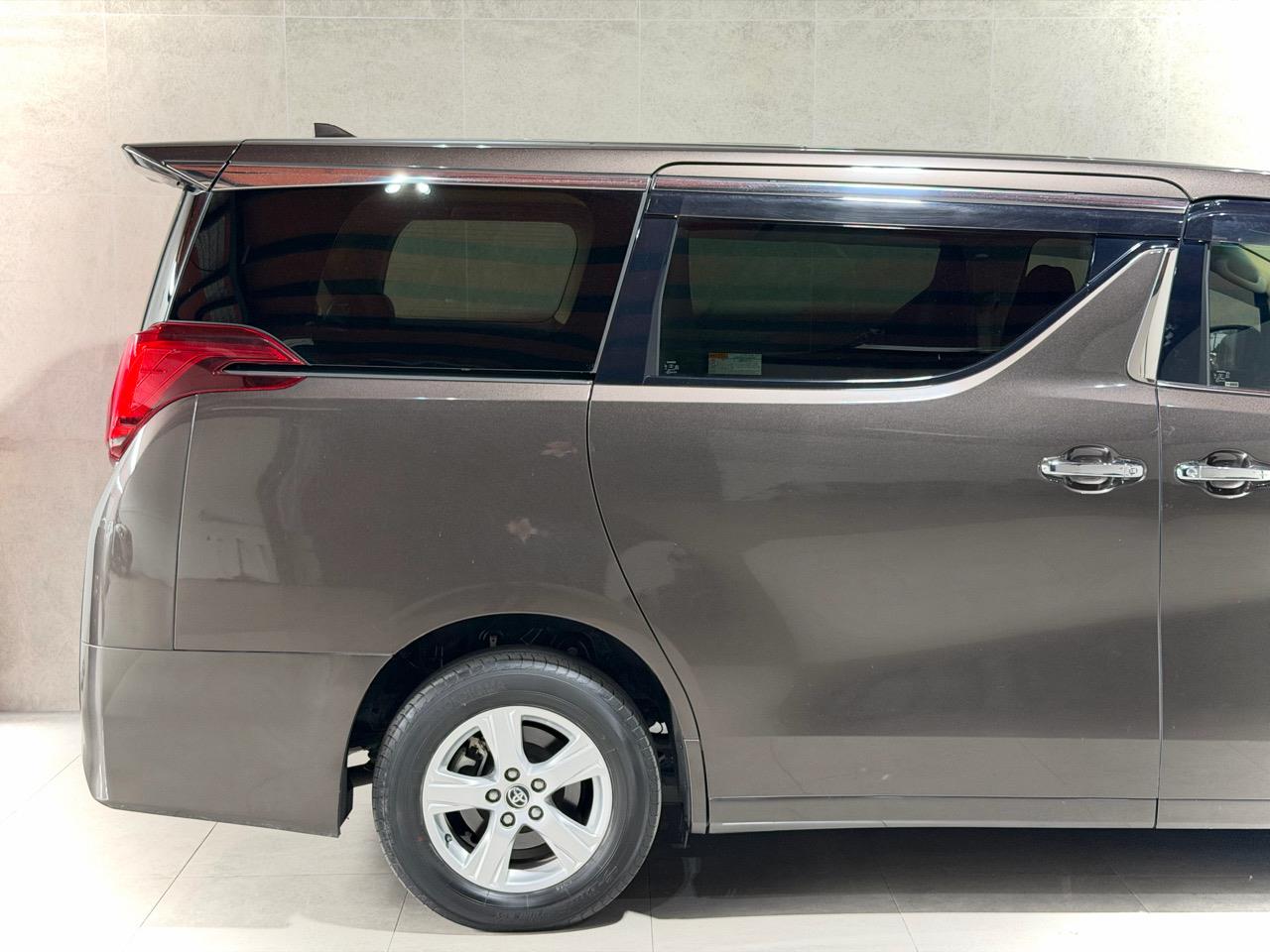 2021 Toyota Alphard