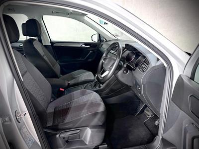 2021 Volkswagen Tiguan - Thumbnail