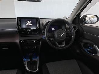 2020 Toyota Yaris - Thumbnail