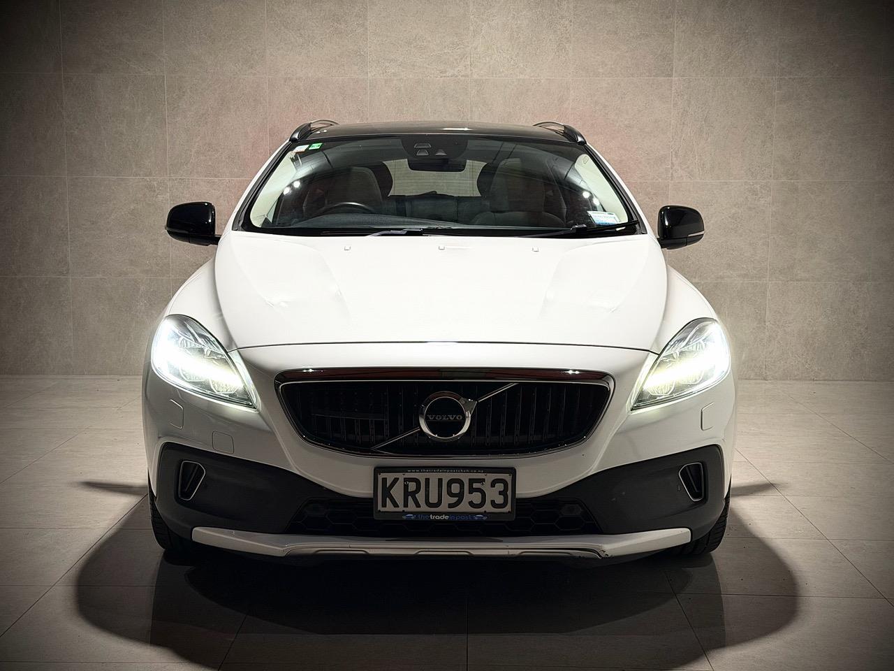 2017 Volvo V40