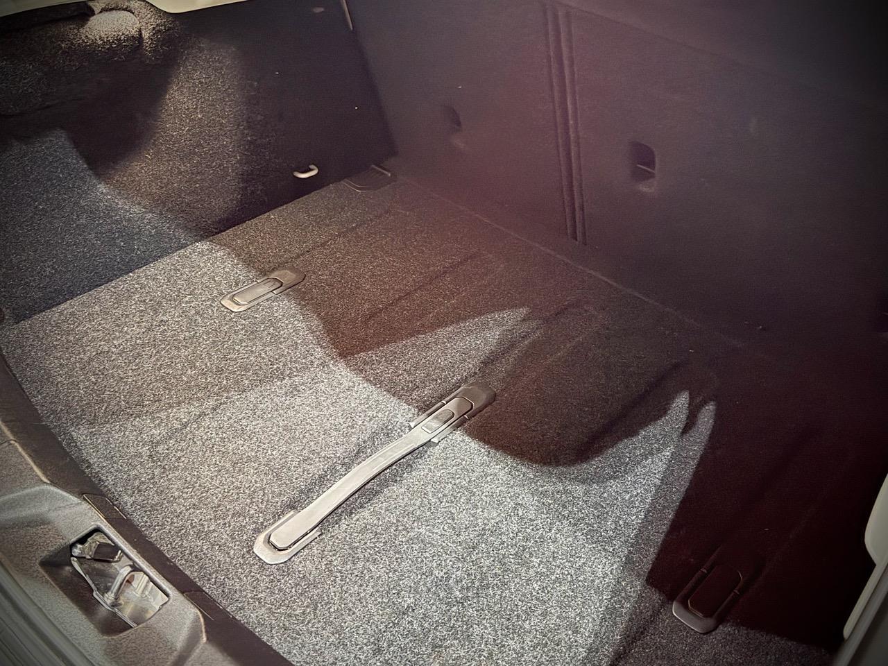 2017 Volvo V40