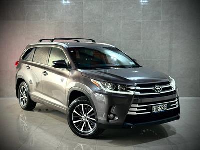 2017 Toyota Highlander - Thumbnail
