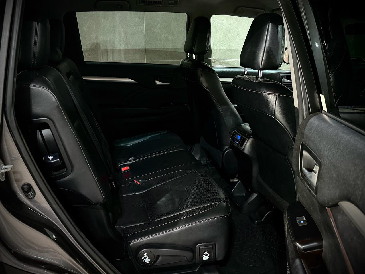 2017 Toyota Highlander