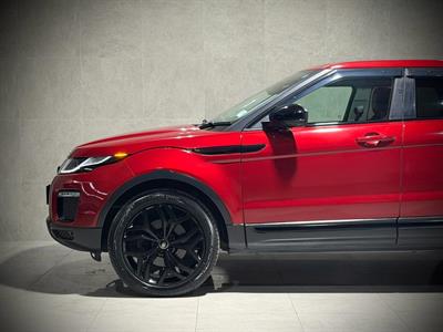 2018 Land Rover Range Rover Evoque - Thumbnail