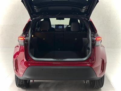 2023 Toyota Yaris Cross - Thumbnail