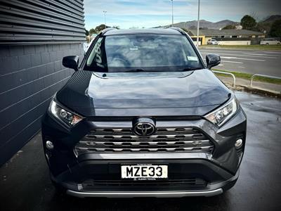 2020 Toyota Rav4 - Thumbnail