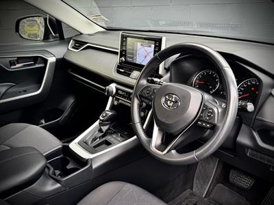 2020 Toyota Rav4 - Thumbnail