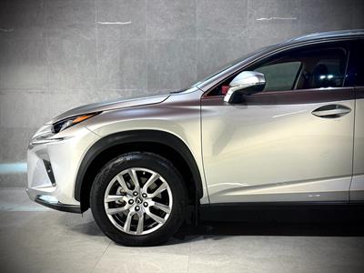 2019 Lexus Nx300h - Thumbnail