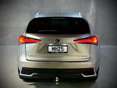 2019 Lexus Nx300h - Thumbnail