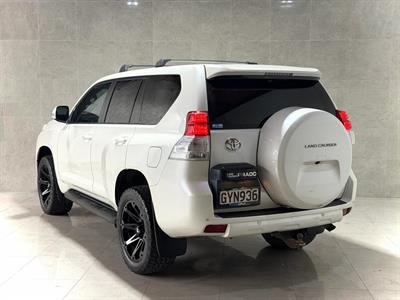 2013 Toyota Landcruiser Prado - Thumbnail