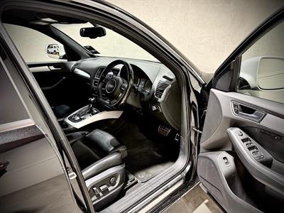 2015 Audi SQ5 - Thumbnail