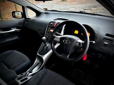 2012 Toyota Corolla - Thumbnail