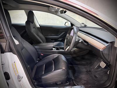 2019 Tesla Model 3 - Thumbnail