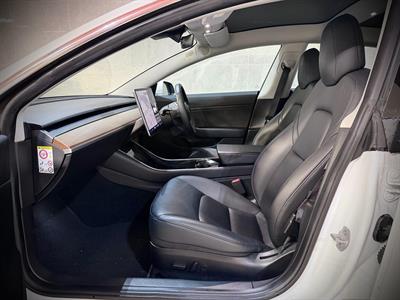 2019 Tesla Model 3 - Thumbnail