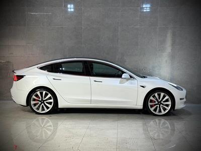 2019 Tesla Model 3 - Thumbnail