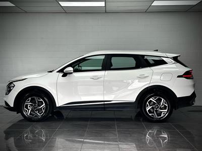 2022 Kia Sportage - Thumbnail