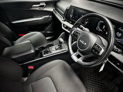 2022 Kia Sportage - Thumbnail