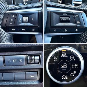 2023 Mitsubishi Outlander - Thumbnail