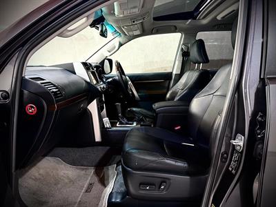 2010 Toyota Landcruiser Prado - Thumbnail