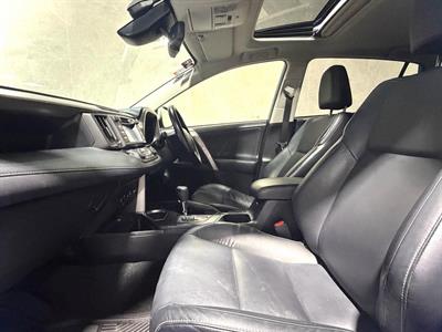 2016 Toyota Rav4 - Thumbnail