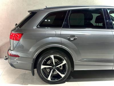 2018 Audi Q7 - Thumbnail