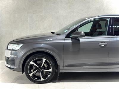 2018 Audi Q7 - Thumbnail