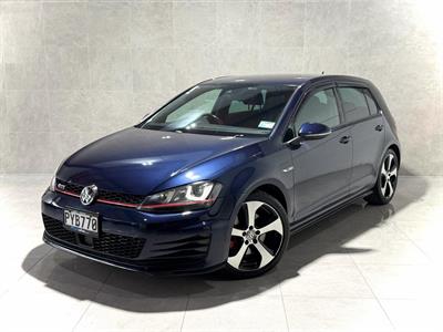 2016 Volkswagen Golf - Thumbnail