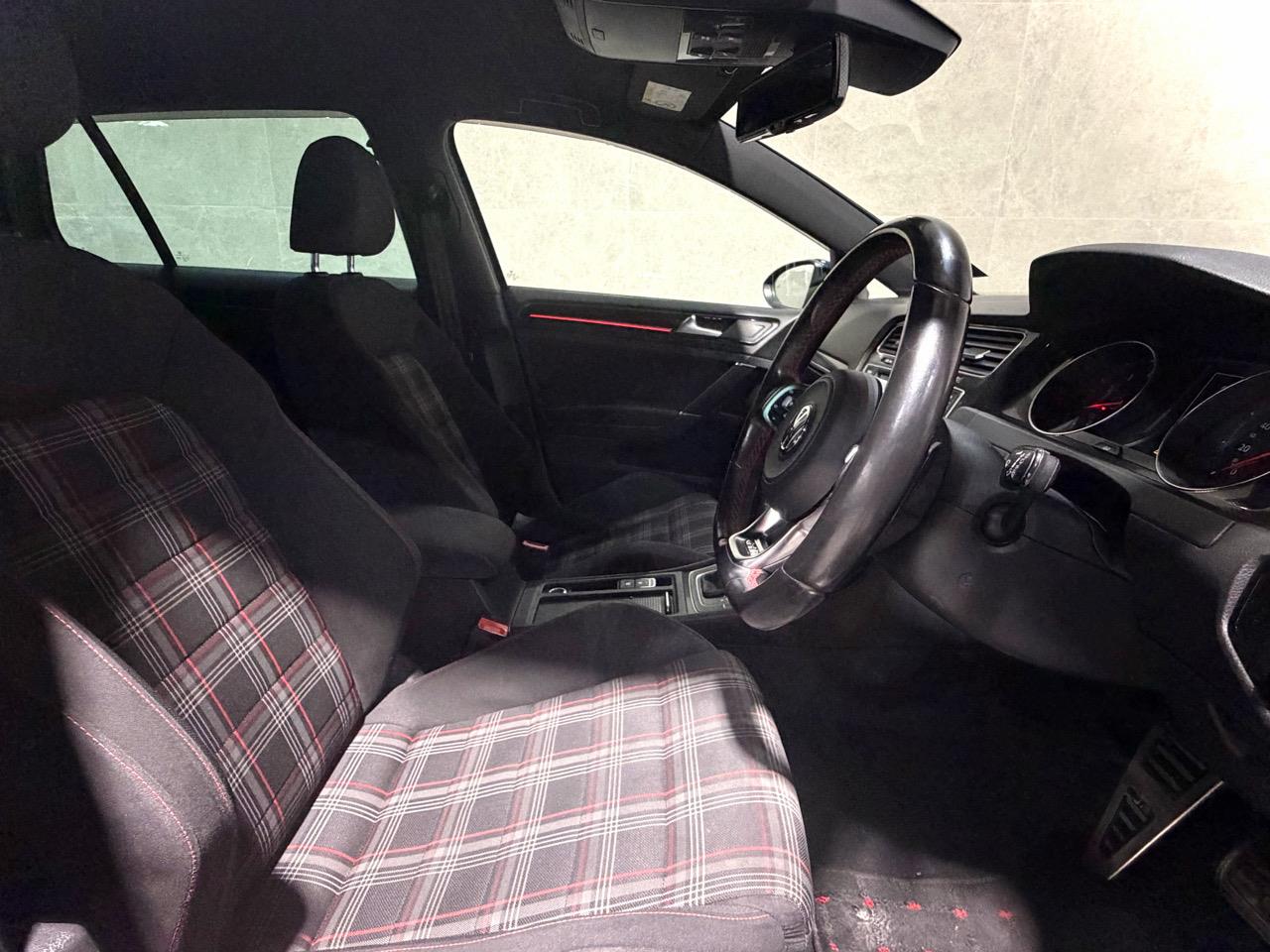 2016 Volkswagen Golf